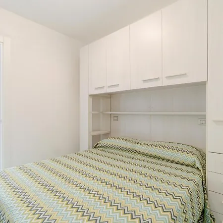 2 Bedroom Cozy In