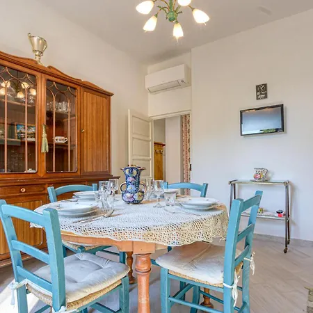 2 Bedroom Cozy In * Recco